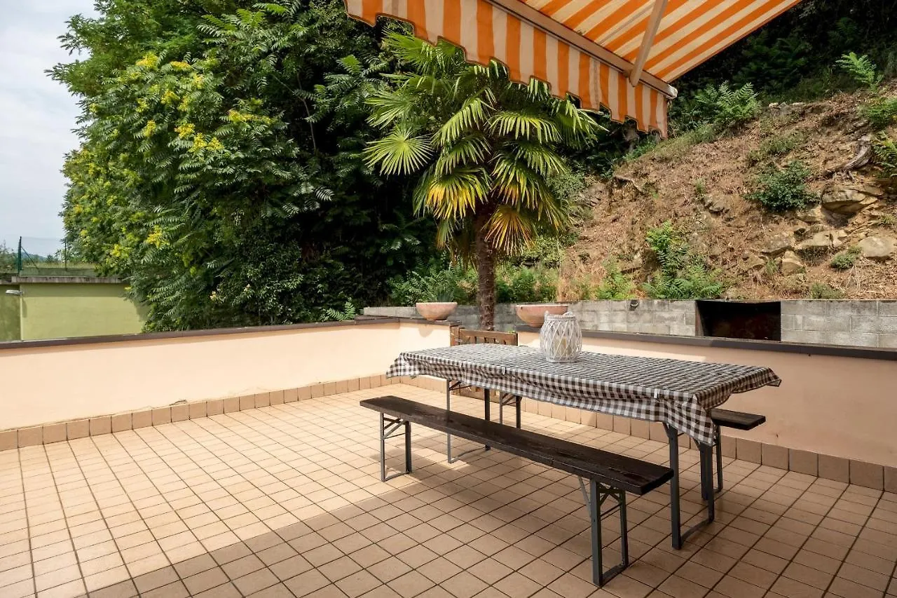 Cristy Apartment Sarnico 0*,