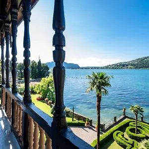  Villa Italy Homes - Edith